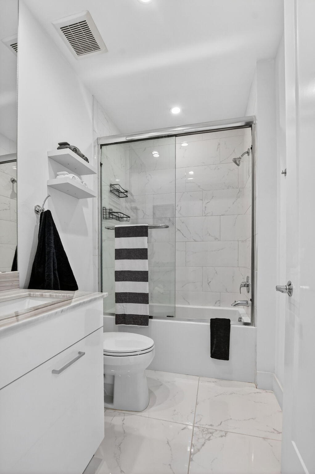 SPANISH RIVER TOWNHOMES - Residential