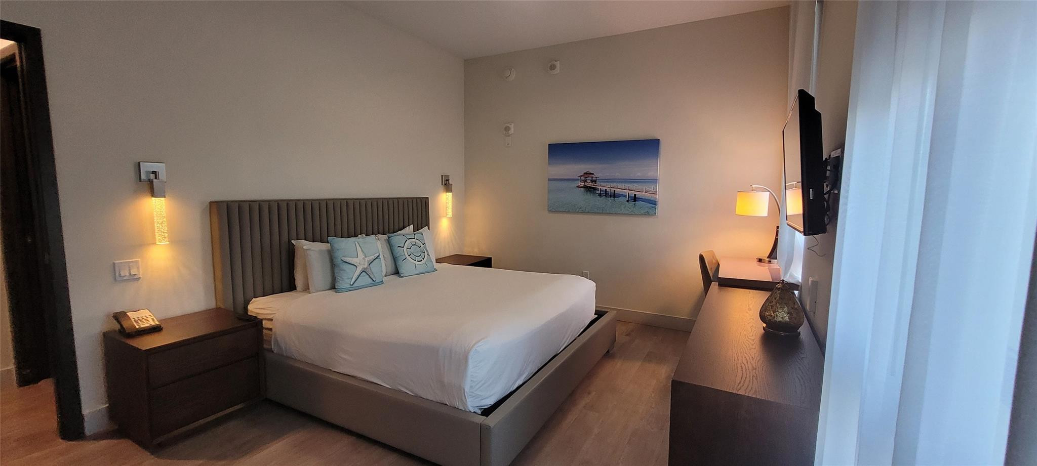 777 N Ocean Drive N533