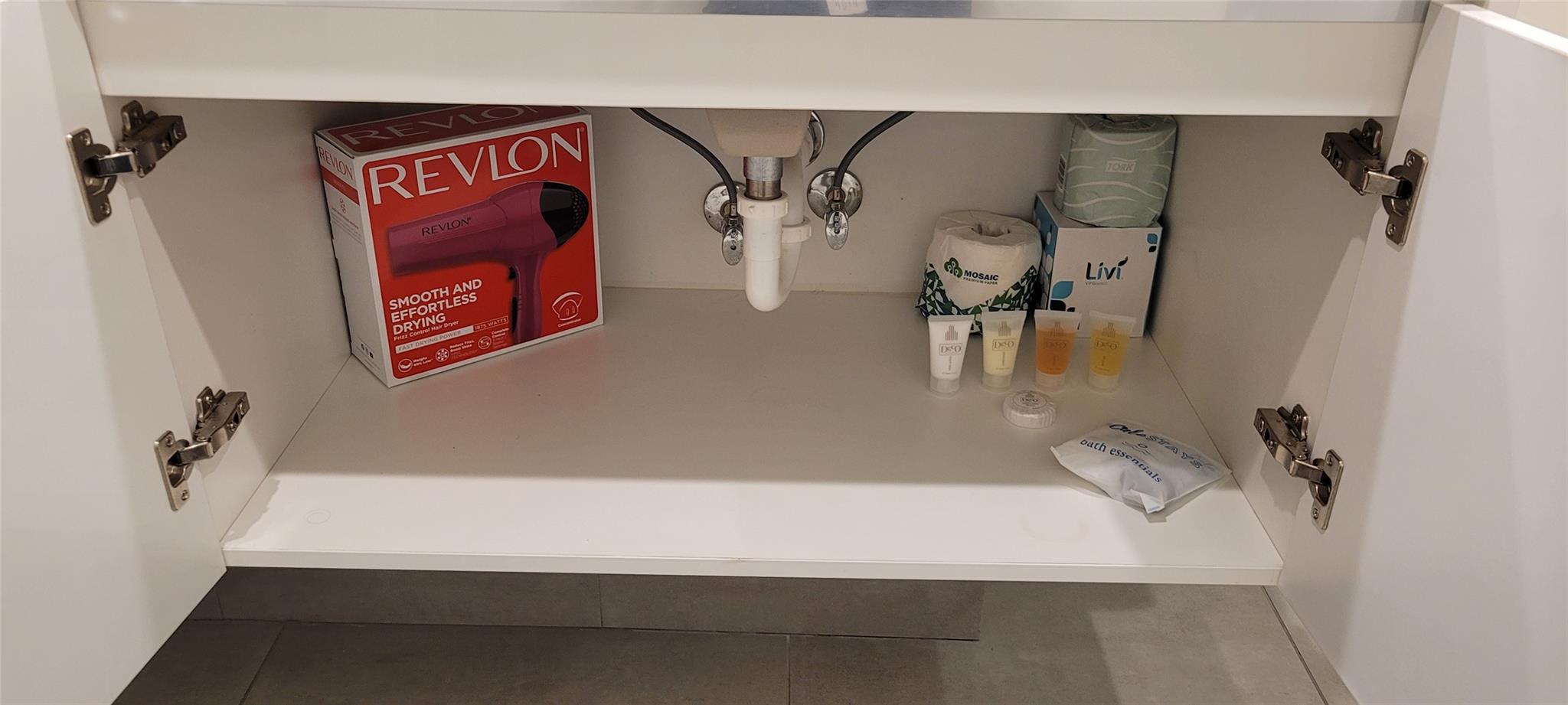 Costa Hollywood - Residential