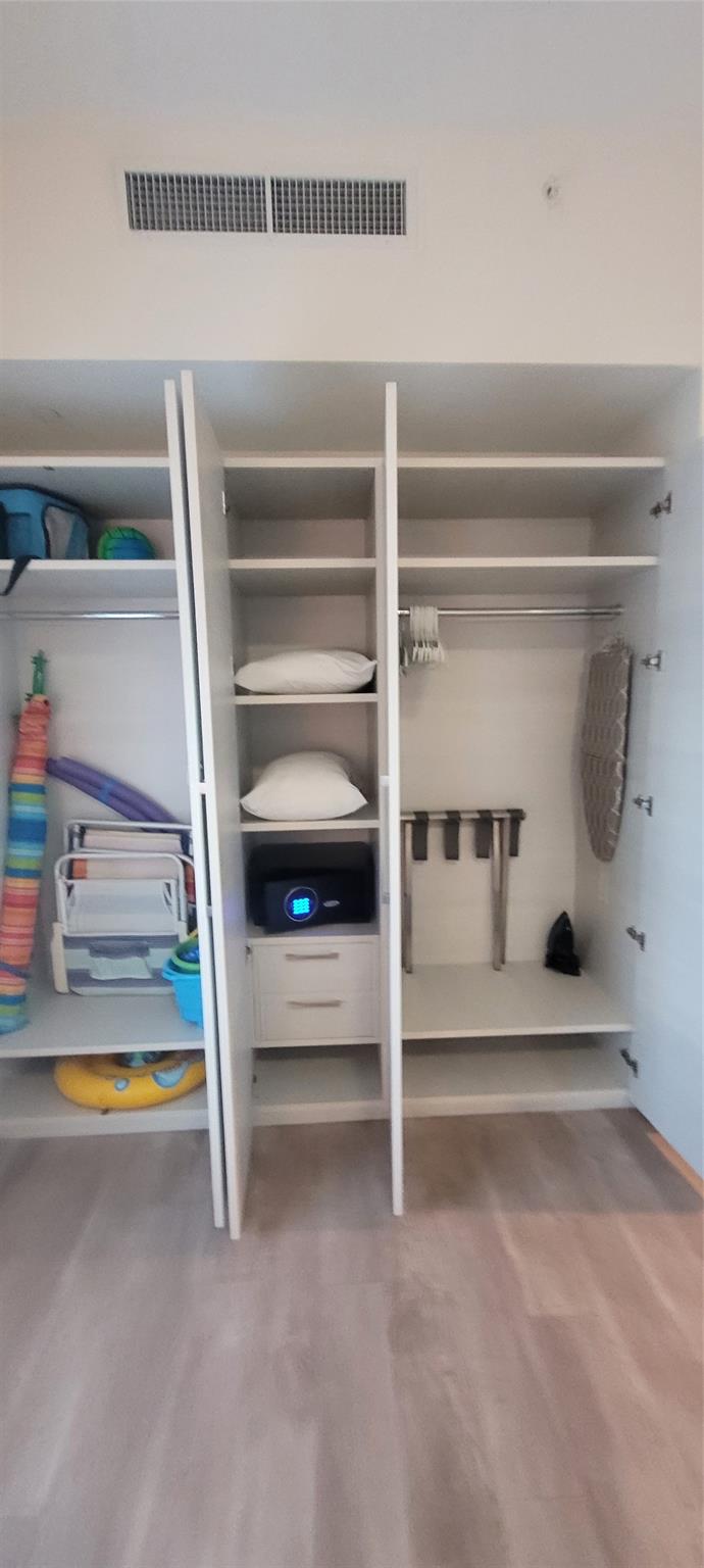 Costa Hollywood - Residential