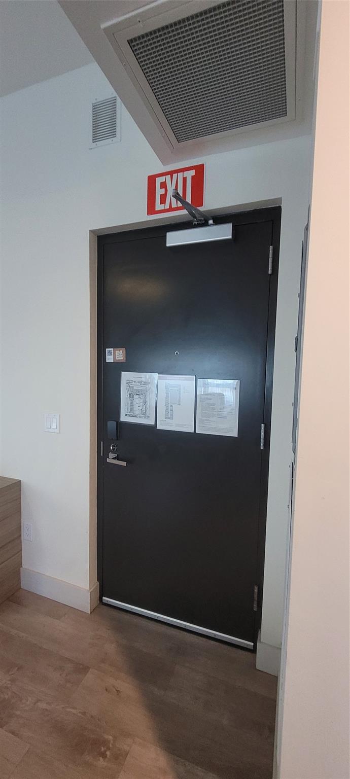 Costa Hollywood - Residential