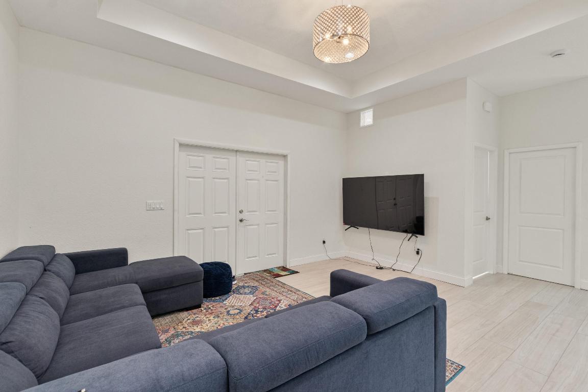 Loxahatchee - Residential