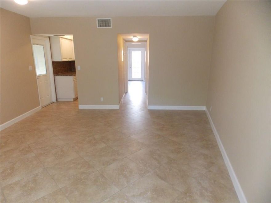 Cute 1 bedroom unit in boutique complex with pool.   Clean updated unit is available right away.  Association has easy approval process.  Pets allowed.