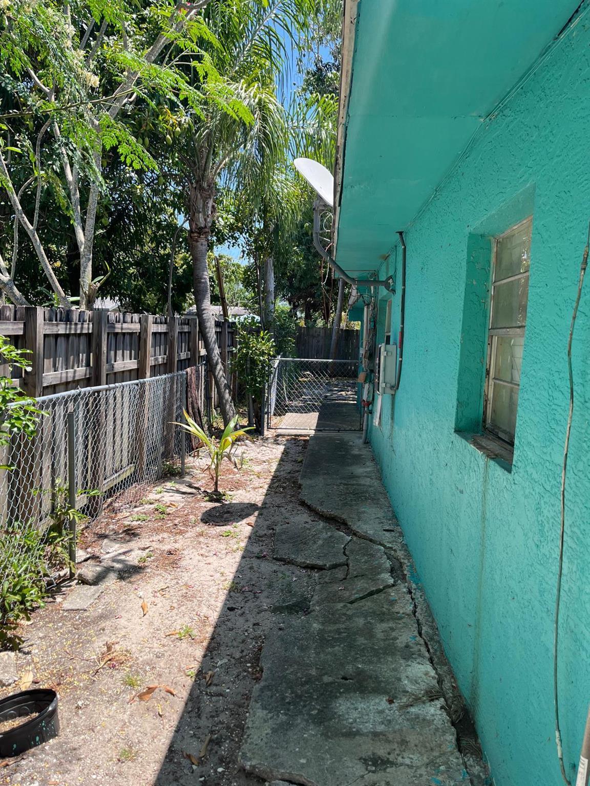 3260 E Atlantic Drive W
