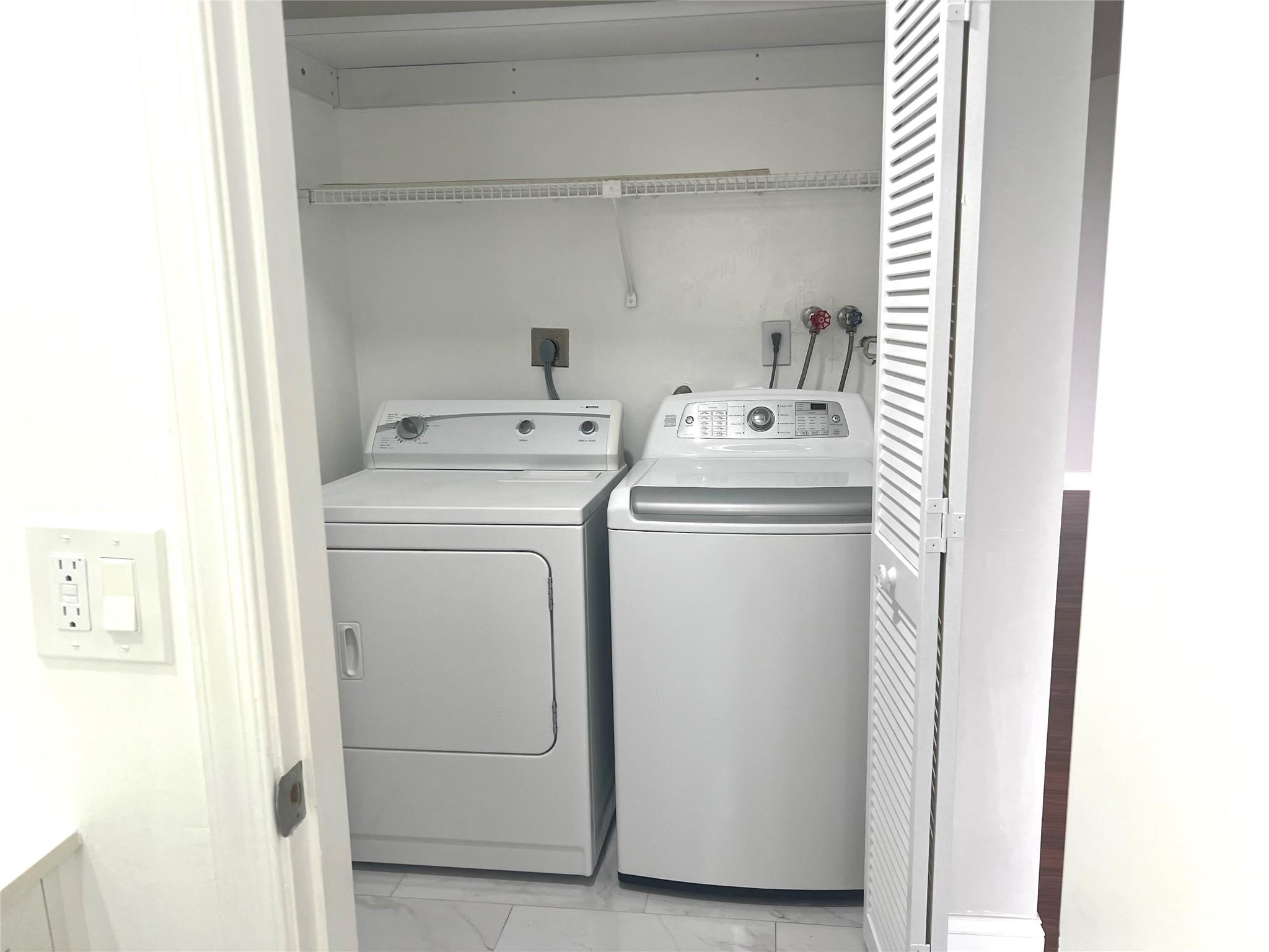 SANDALFOOT COVE SEC 10 - Residential