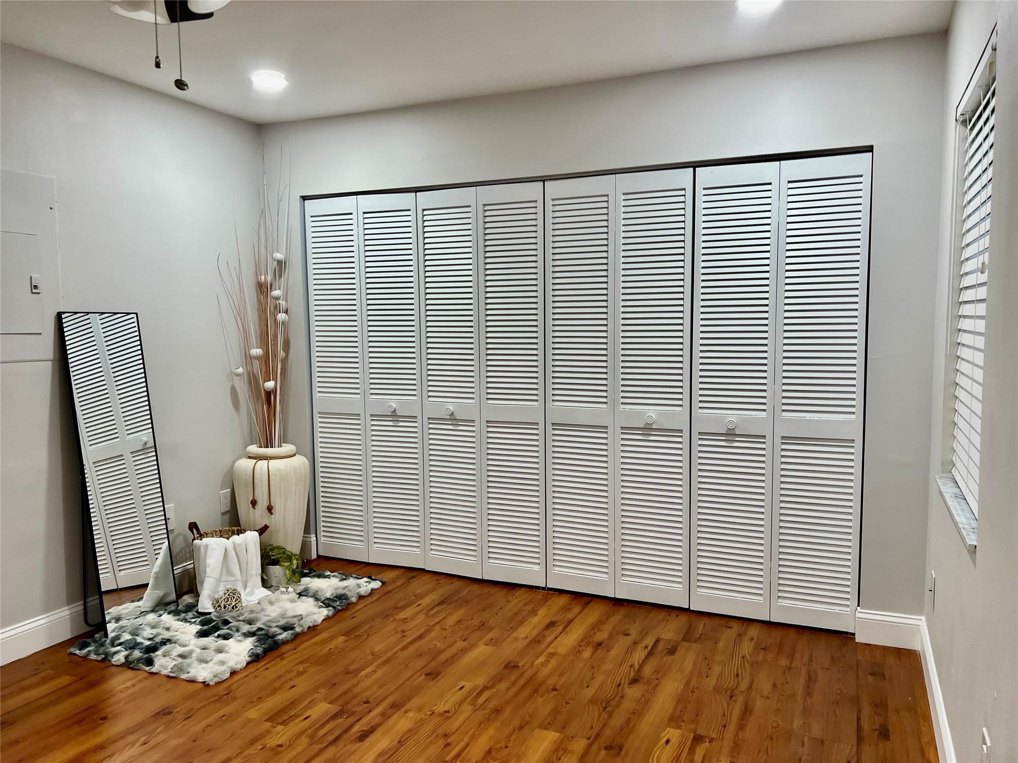 SANDALFOOT COVE SEC 10 - Residential