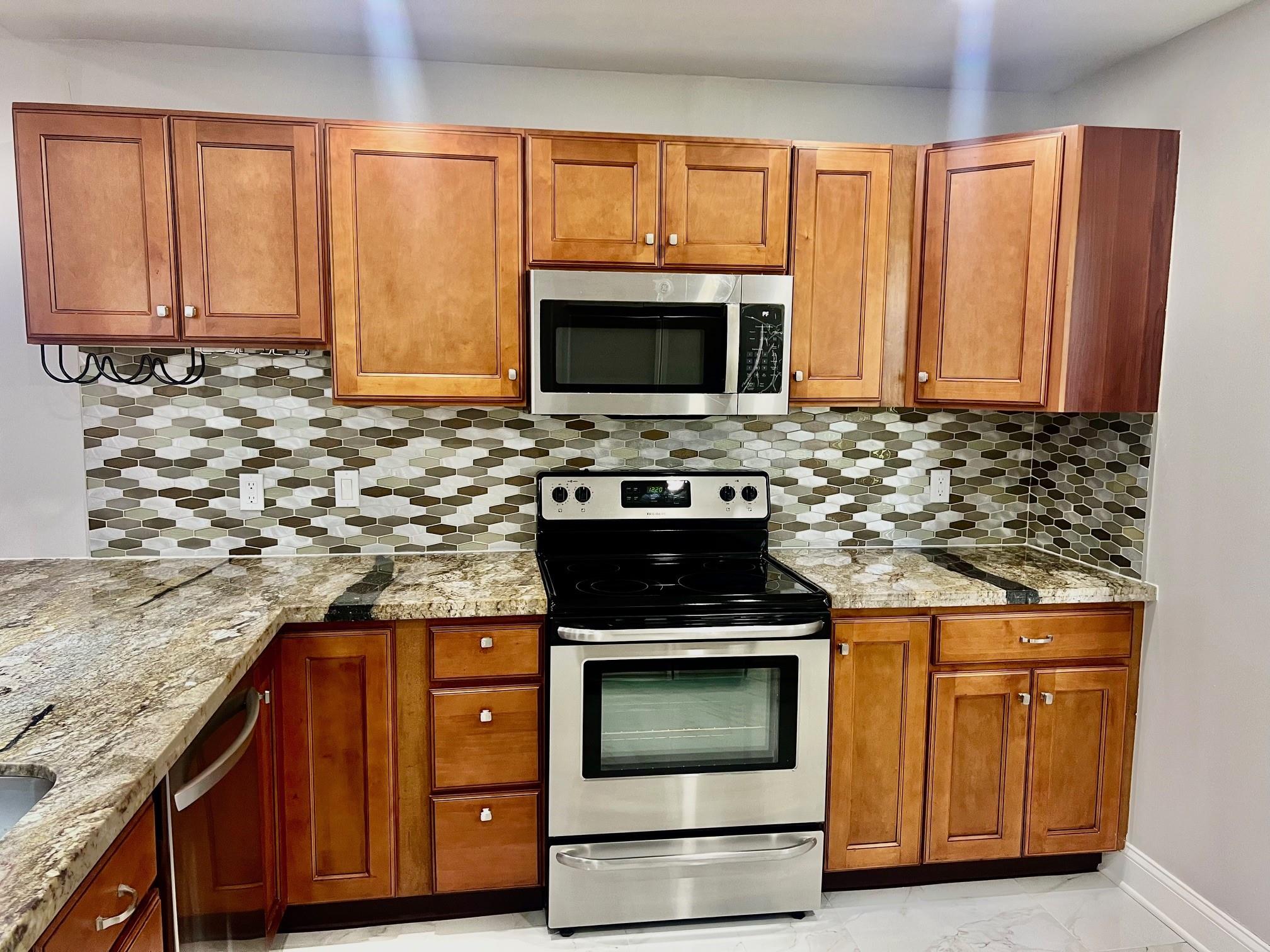 SANDALFOOT COVE SEC 10 - Residential