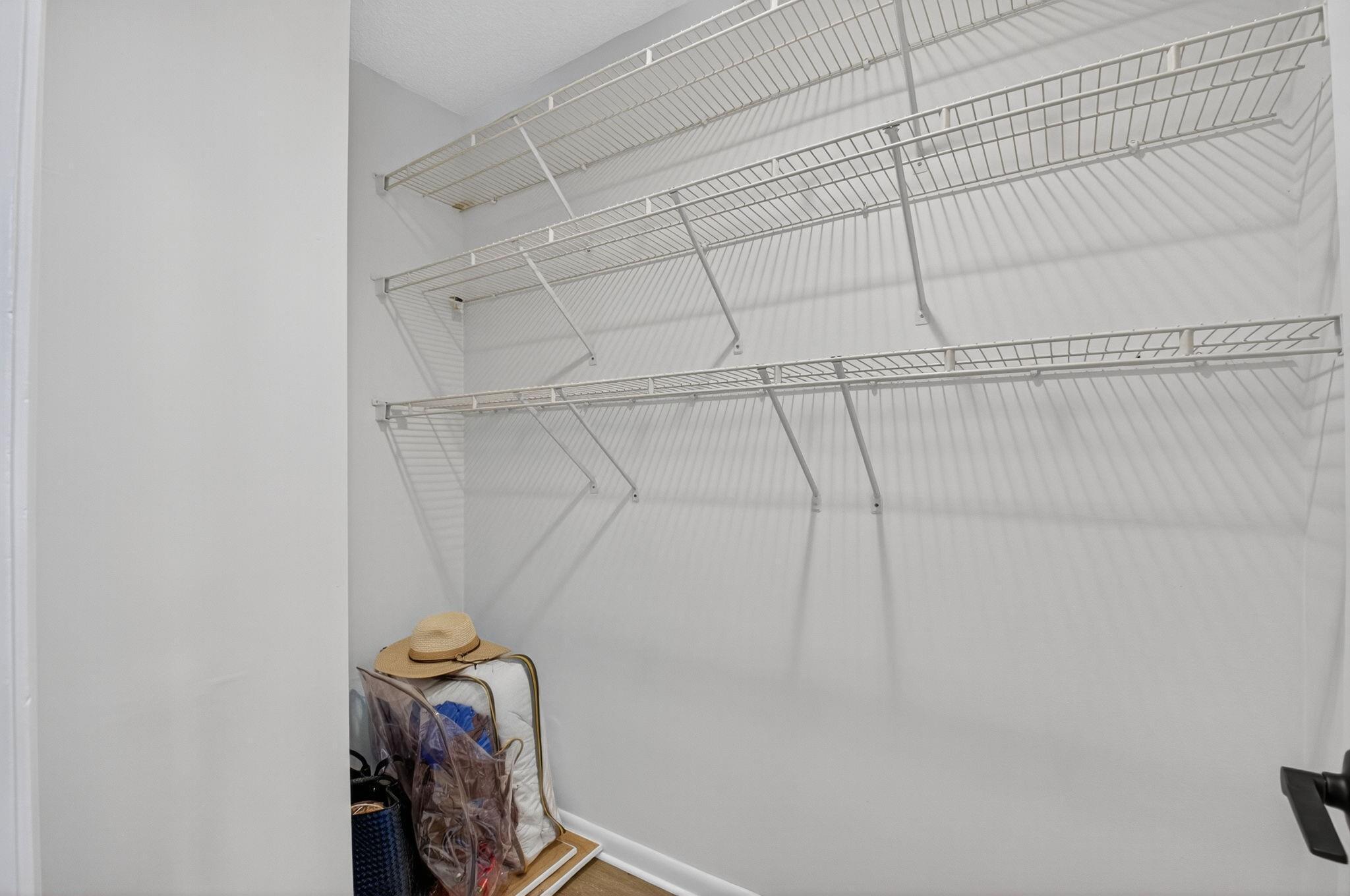 Pinelake - Residential