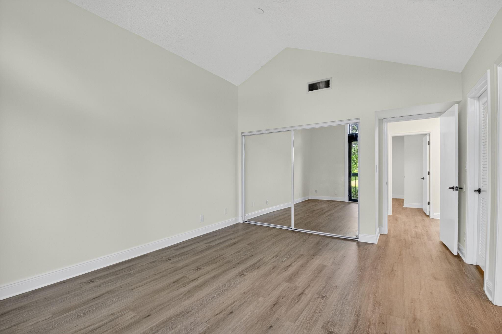 Pinelake - Residential