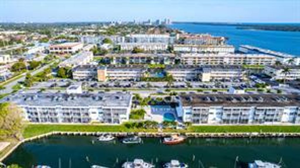 Photo of 130 Doolen Court #109, North Palm Beach, FL 33408 (MLS # B26013945)