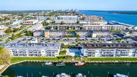 Property photo of 130 Doolen Court 109, North Palm Beach, FL 33408