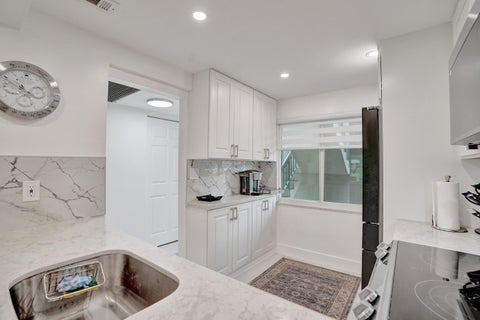 Tiny photo for 1211 BAHAMA Bend #E1, Coconut Creek, FL 33066 (MLS # B26079864)