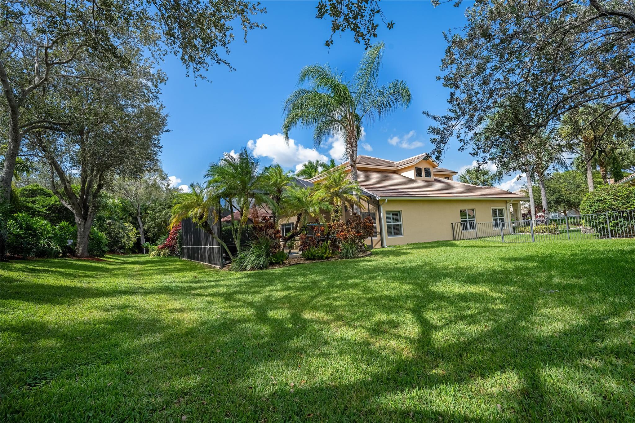 Parkland Isles - Residential