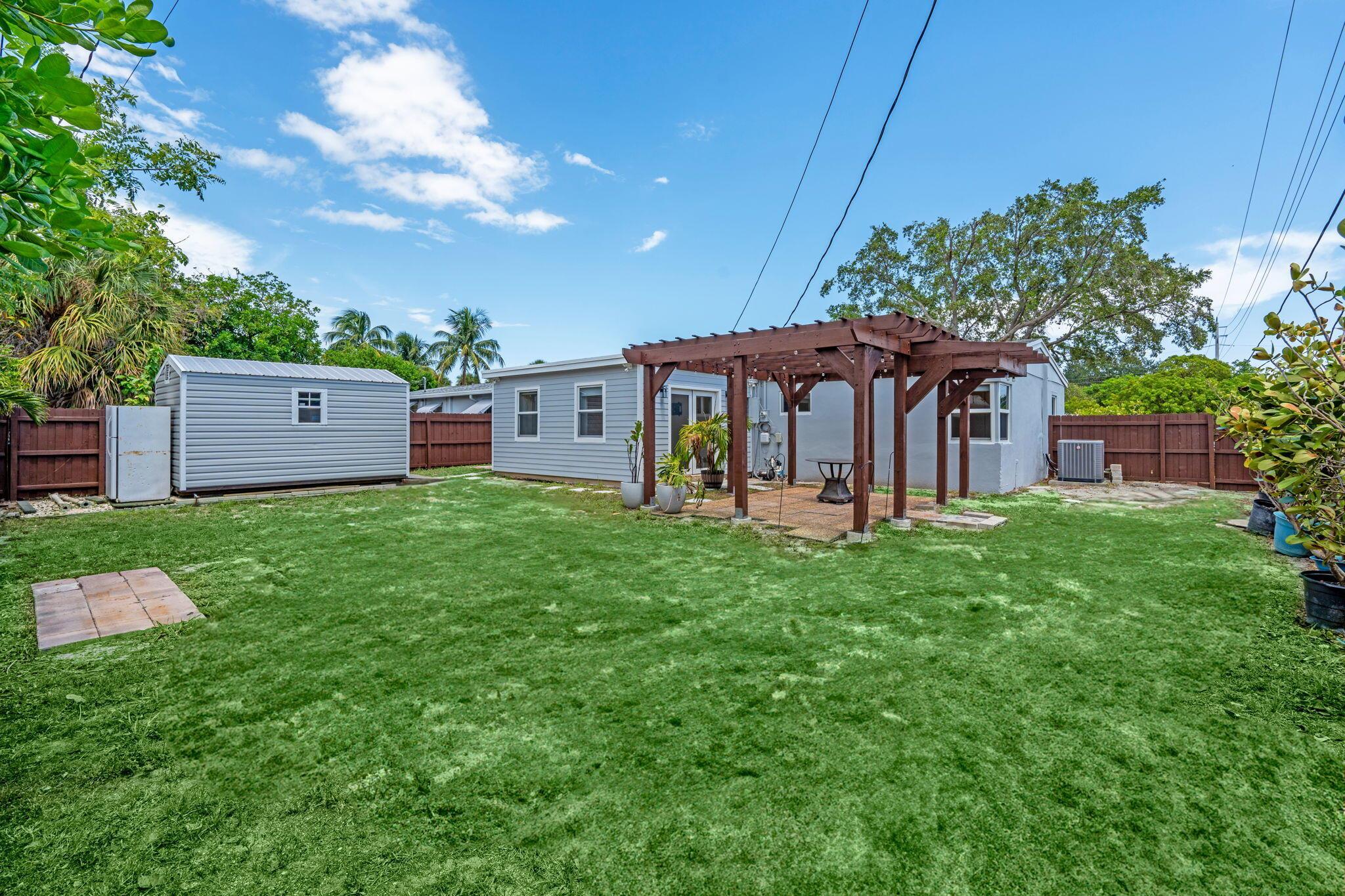 NORTH ANDREWS TERRACE FIR - Residential Lease