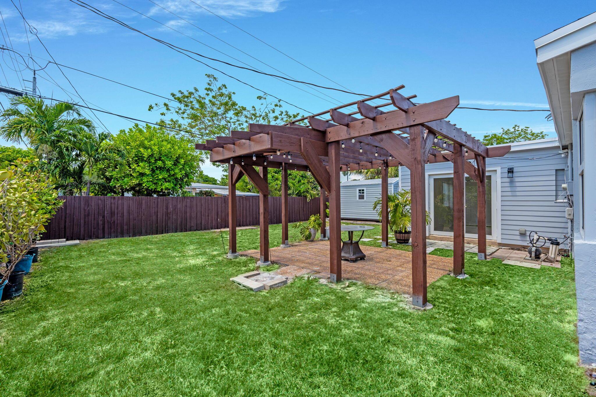 NORTH ANDREWS TERRACE FIR - Residential Lease