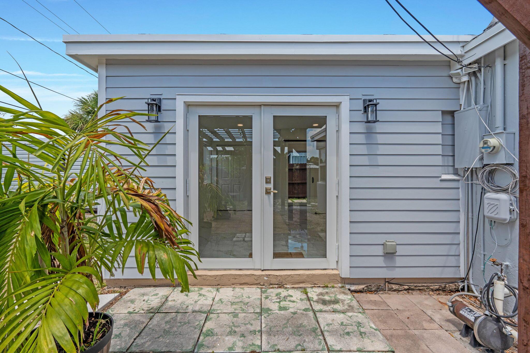 NORTH ANDREWS TERRACE FIR - Residential Lease