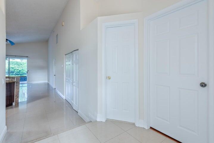 MNR FOREST 2 - Residential Lease