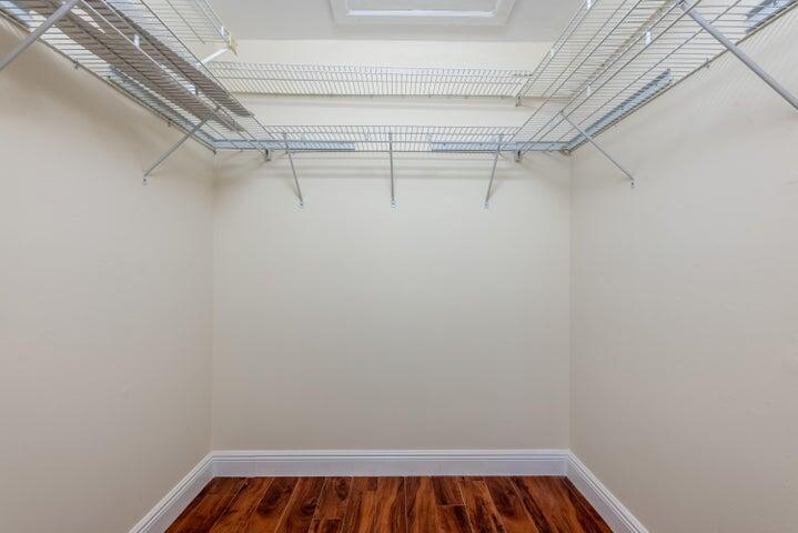 MNR FOREST 2 - Residential Lease