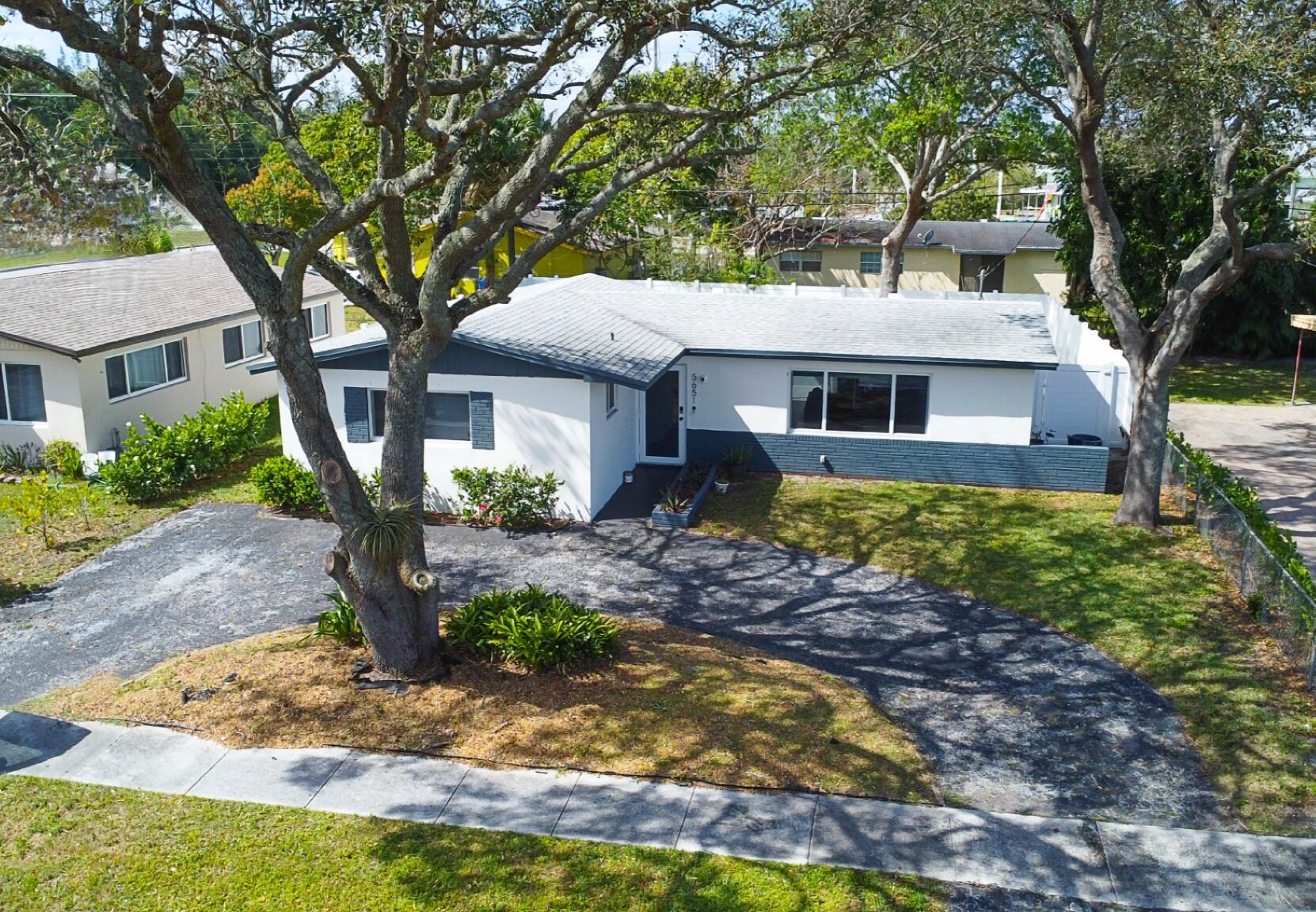 GRAMERCY PARK UNIT 1 - Residential