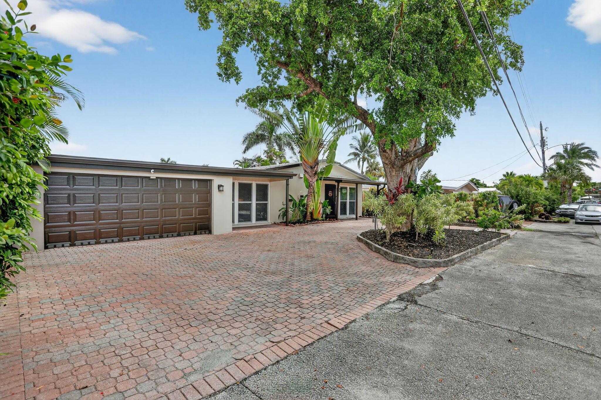 2133 Coral Gardens Drive
