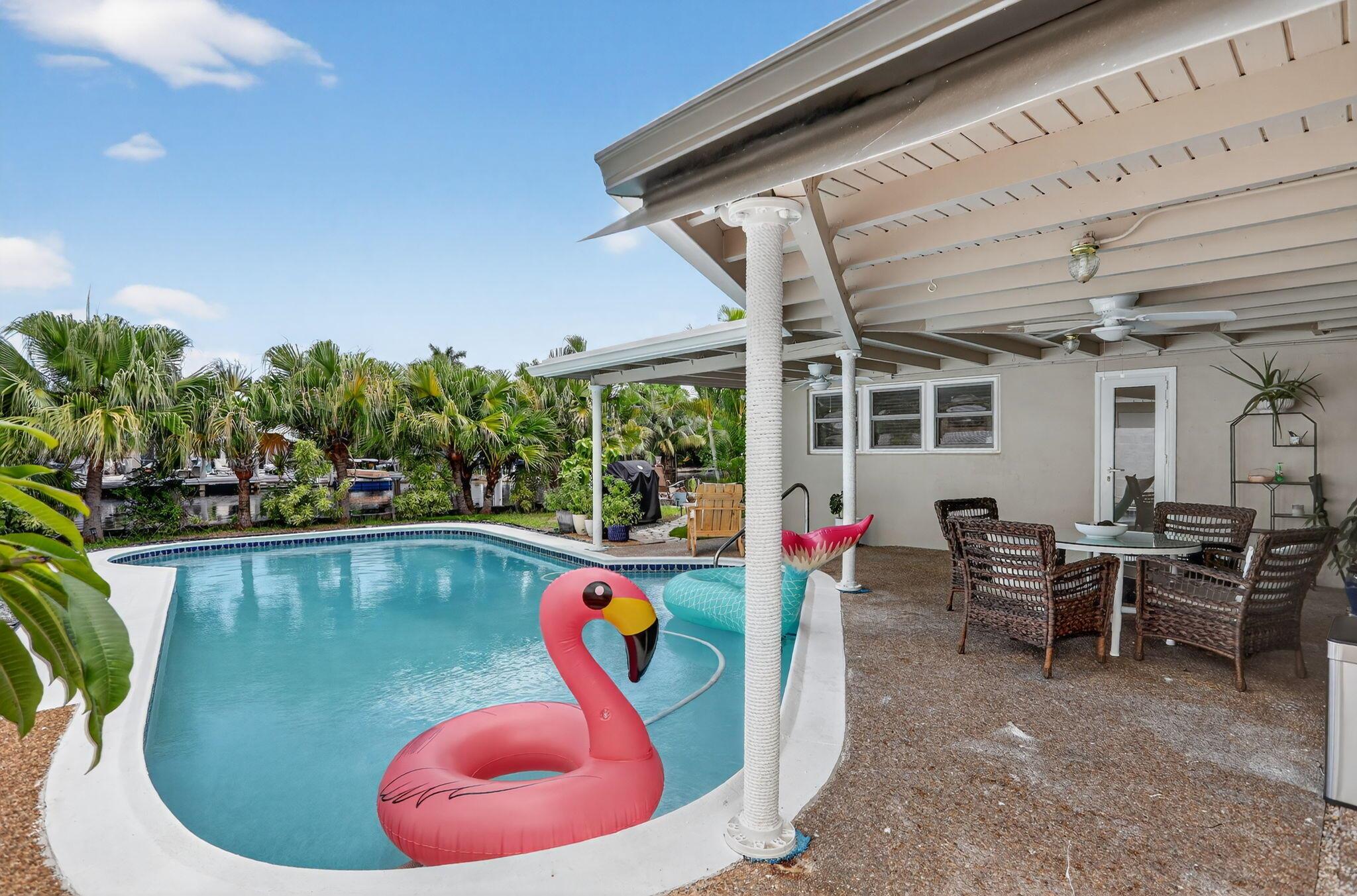 CORAL GARDENS - Residential