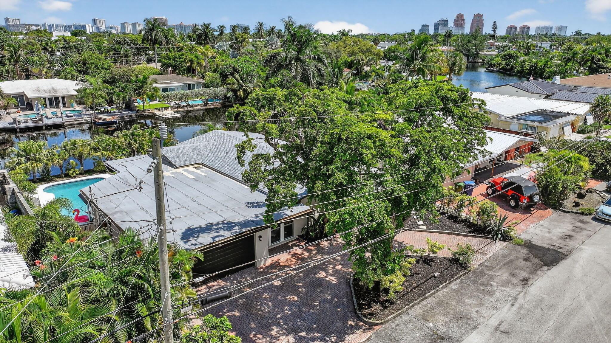 CORAL GARDENS - Residential
