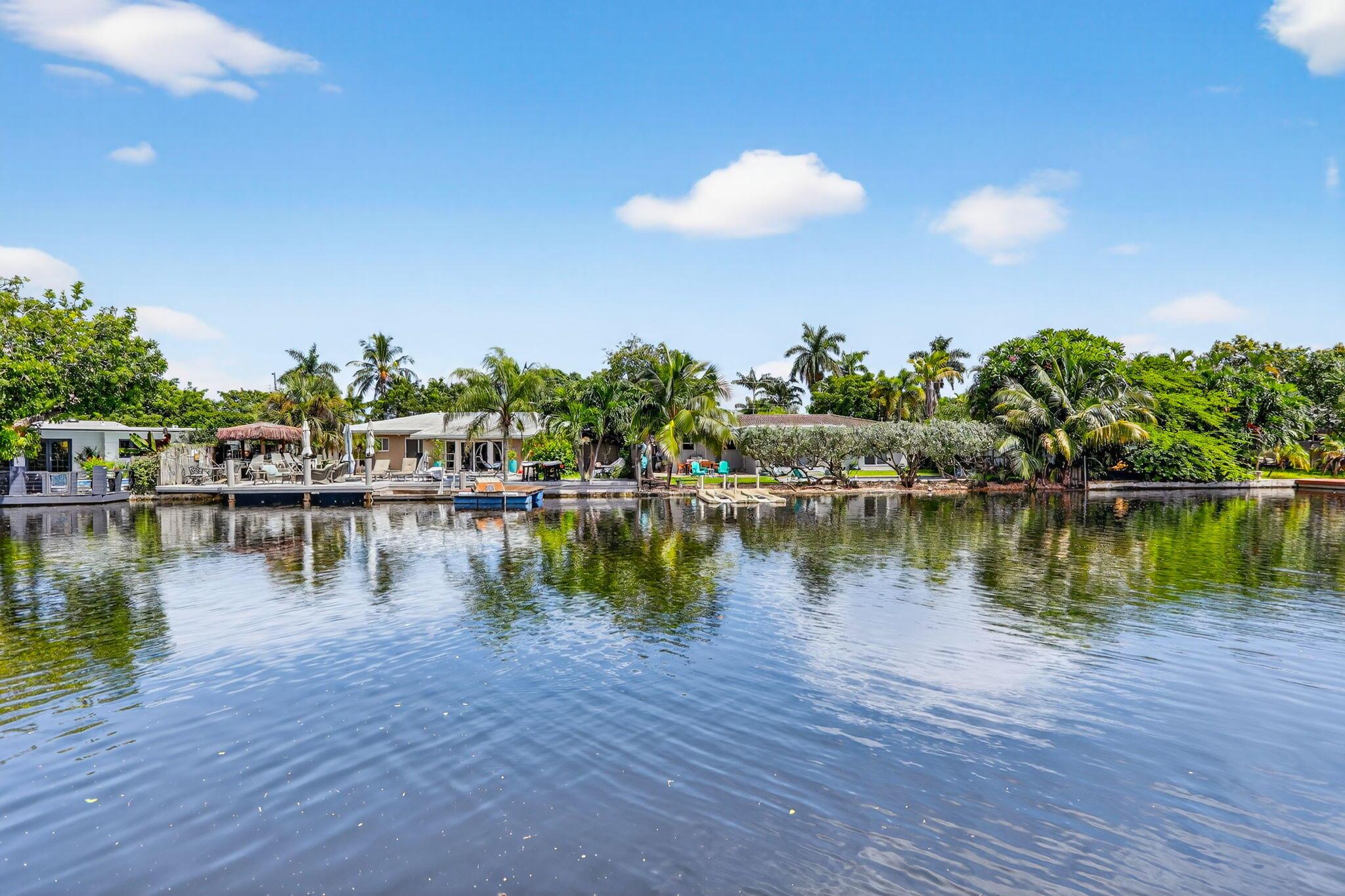 CORAL GARDENS - Residential