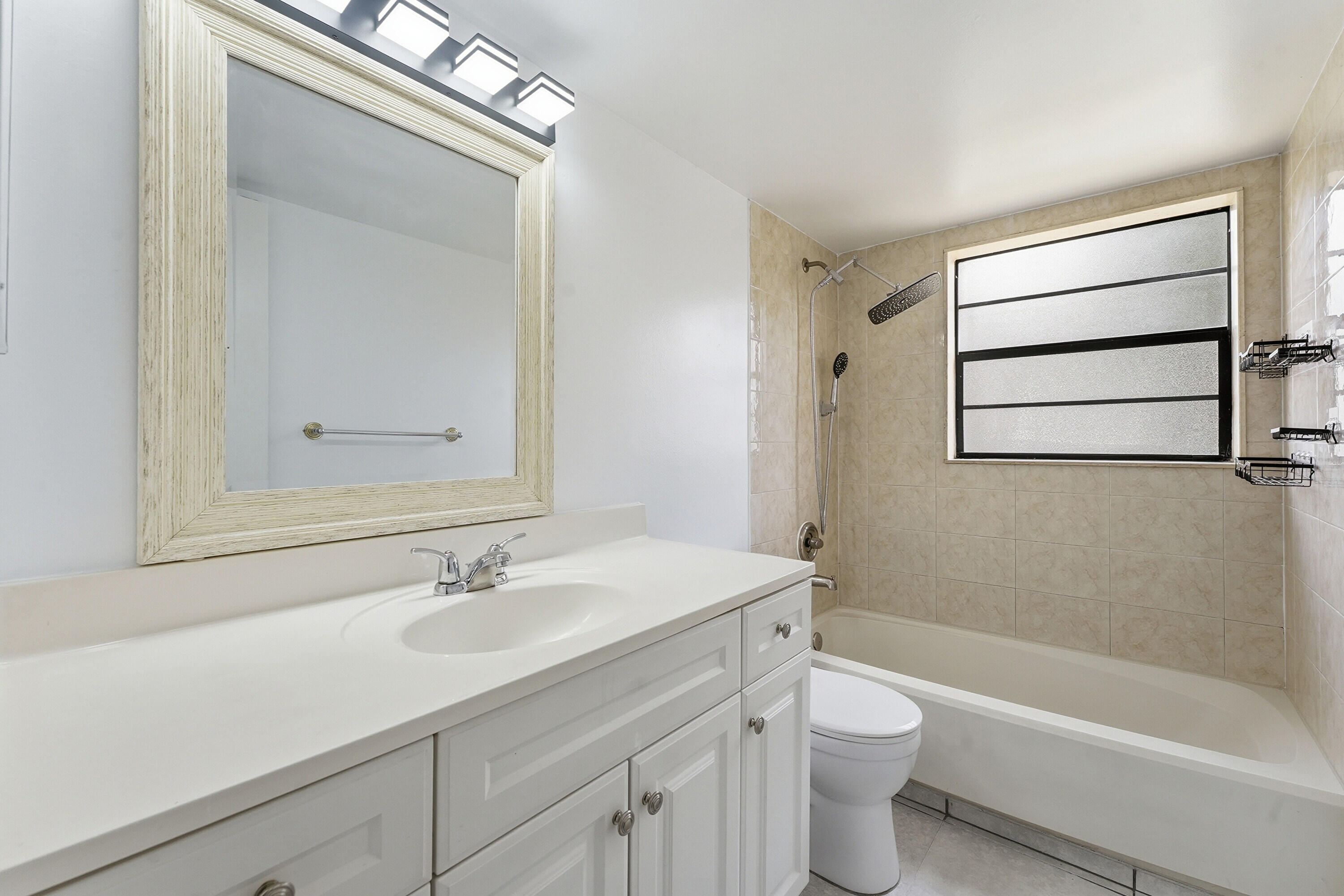 VILLAS OF RIVERSIDE CONDO - Residential Lease