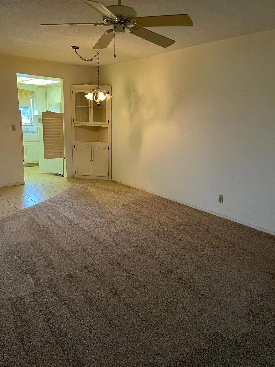 CRESTHAVEN - Residential