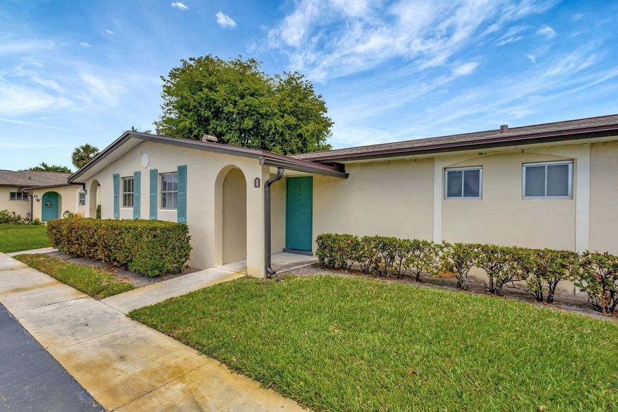 Nicely kept 1/1 in the heart of WPB. Bus line and grocery stores withing walking distance.Convenient location across the street from the clubhouse. New Carpeting installed. New Roof installed in 2024 and new soffit and facia installed in 2025.Water, sewer and basic cable are included in the monthly maintenance.HOA requires all buyers on the contract to have a 710-credit score and a combined income of $40,000.