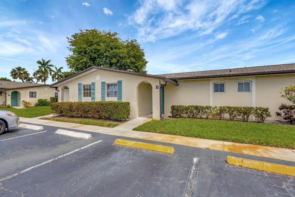 Photo of 2966 Ashley Dr Drive E #I, West Palm Beach, FL 33415 (MLS # R11137087)