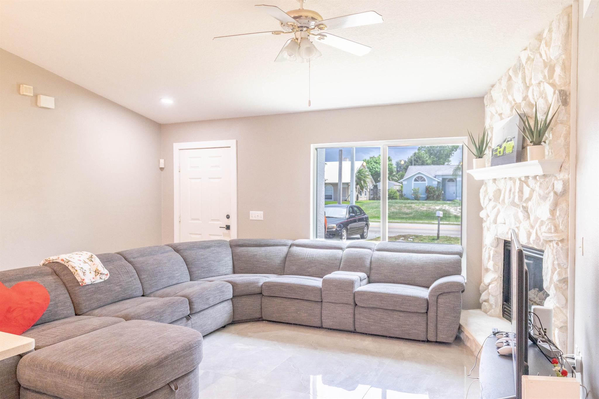 SEBASTIAN HIGHLANDS UNIT - Residential