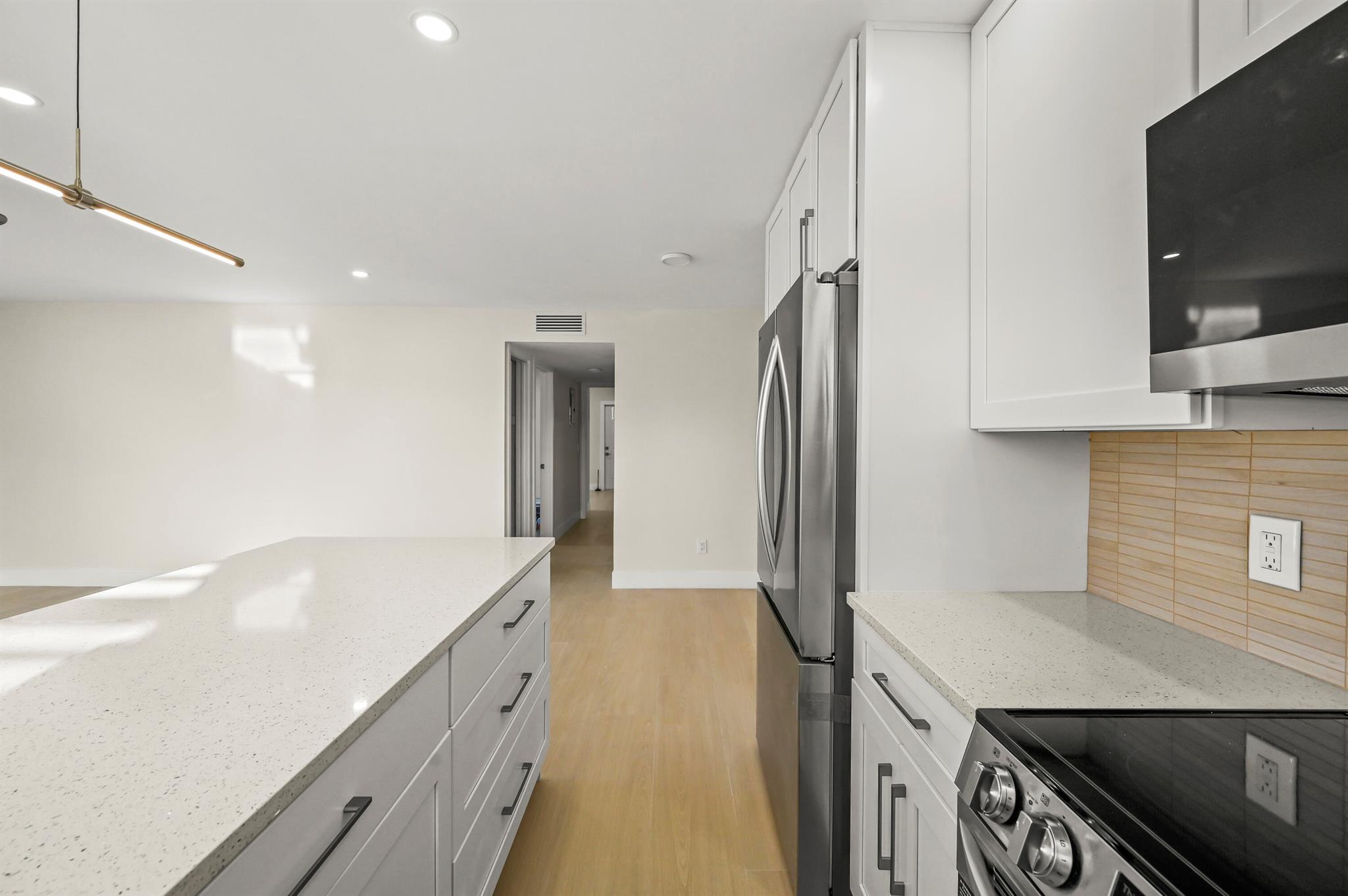 HIGH POINT OF DELRAY SEC - Residential