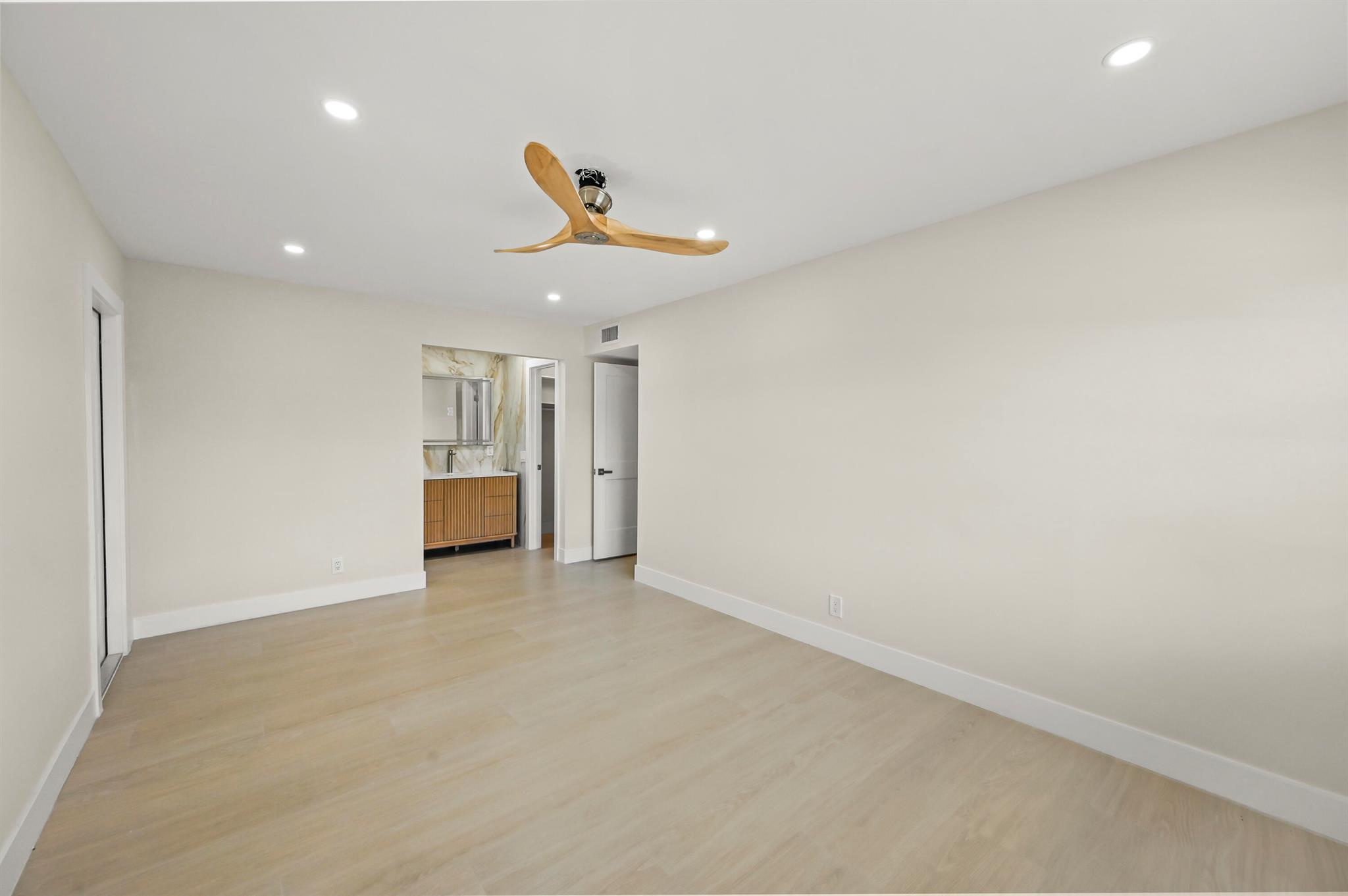 HIGH POINT OF DELRAY SEC - Residential