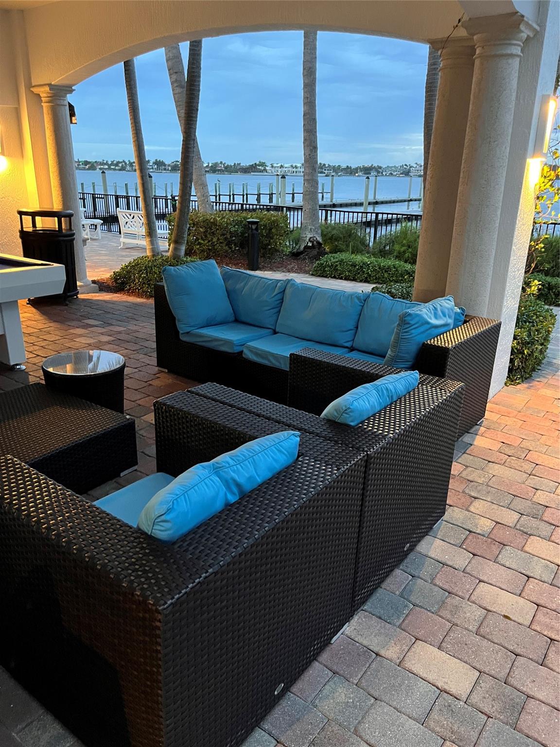 PENINSULA - Residential