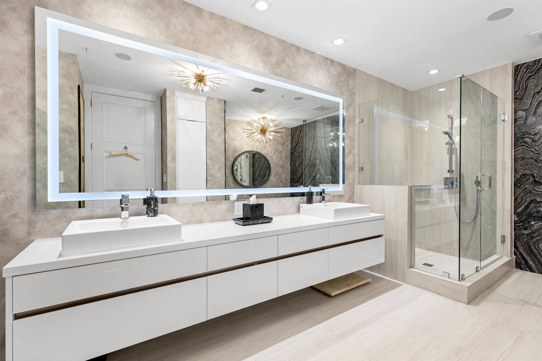 TOWER 155 - Residential