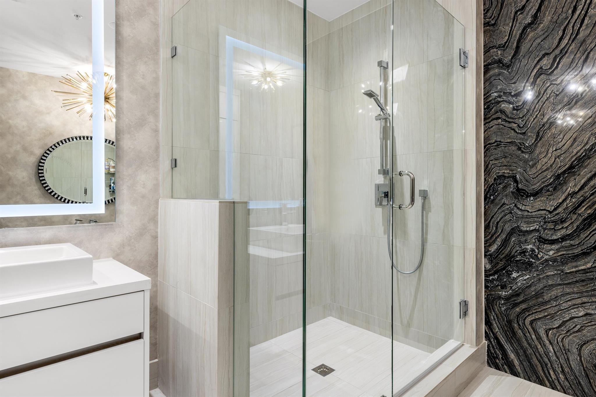 TOWER 155 - Residential