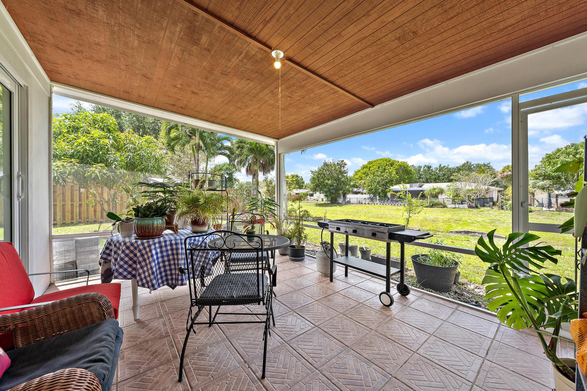 PALM BEACH GARDENS 6 - Residential