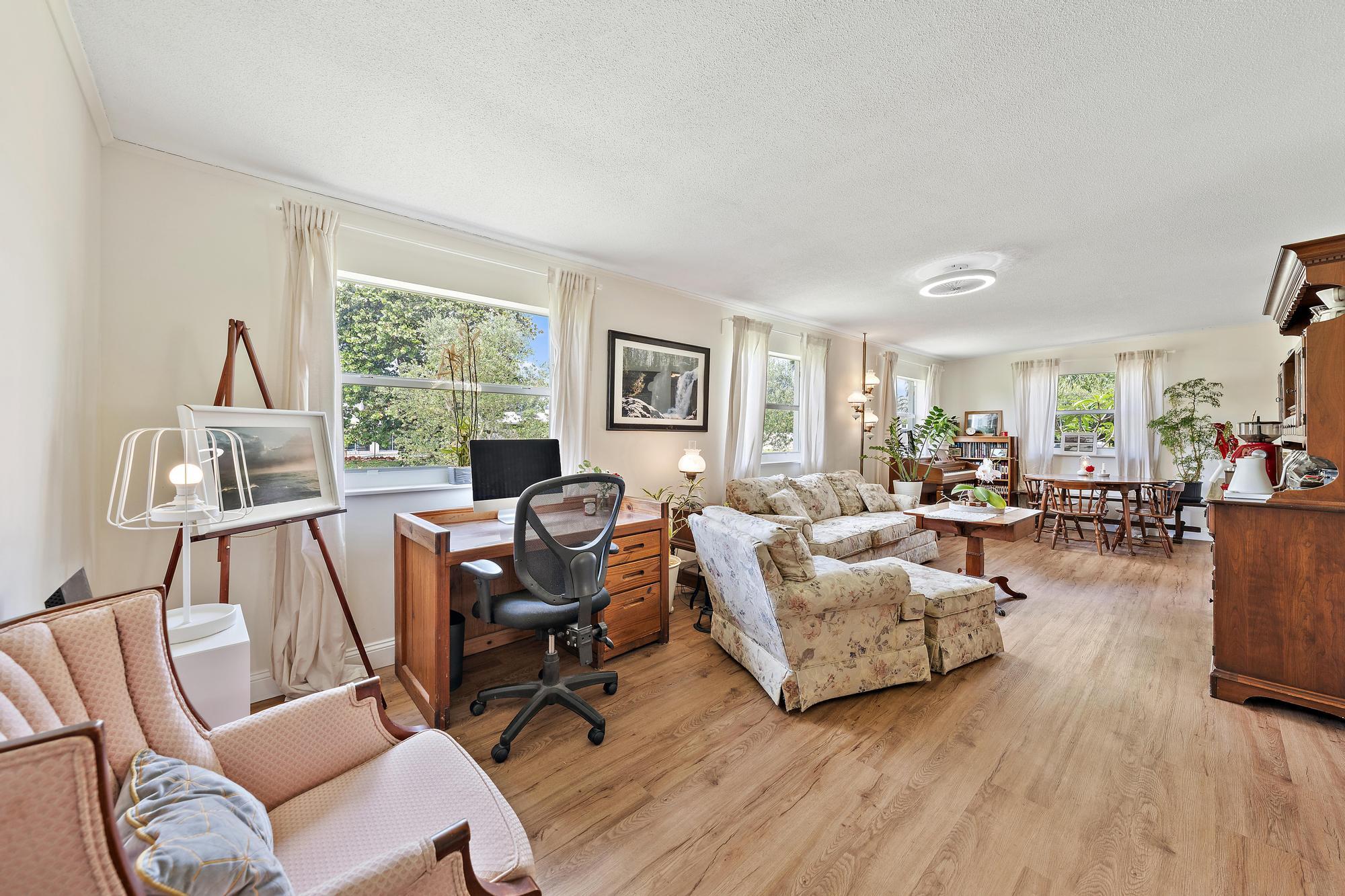 PALM BEACH GARDENS 6 - Residential