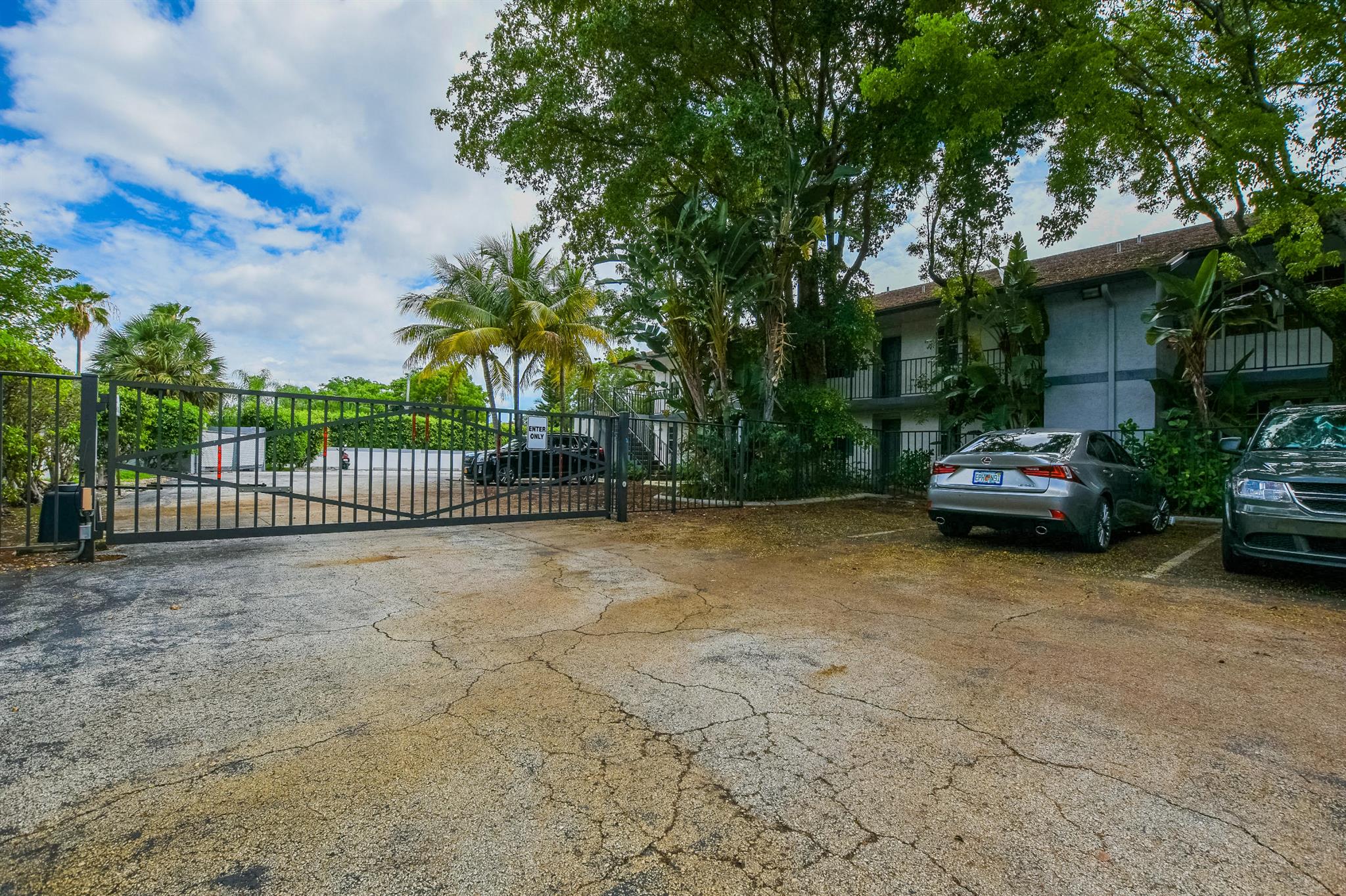 SOUTHRIDGE CONDOS - Commercial Sale