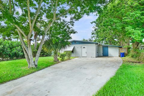 A home in Palm City