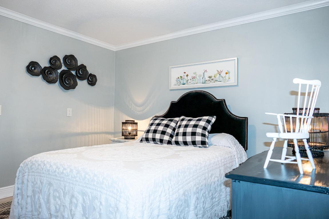 Pinelake Village - Residential