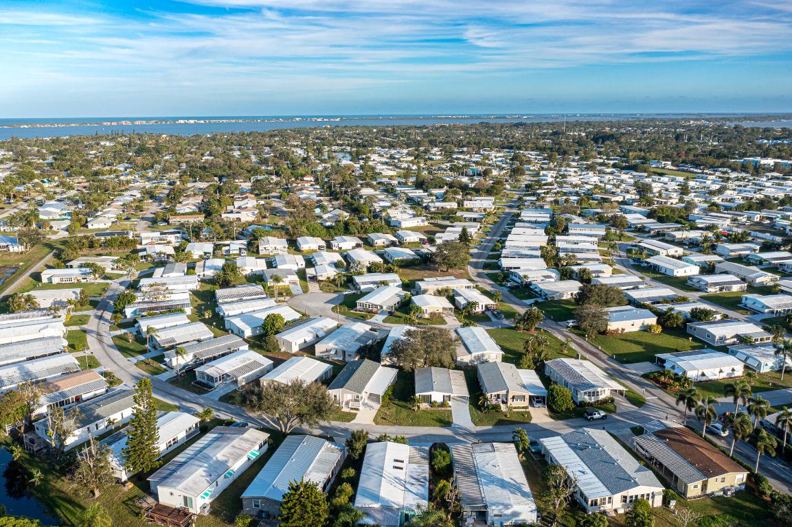 Pinelake Village - Residential