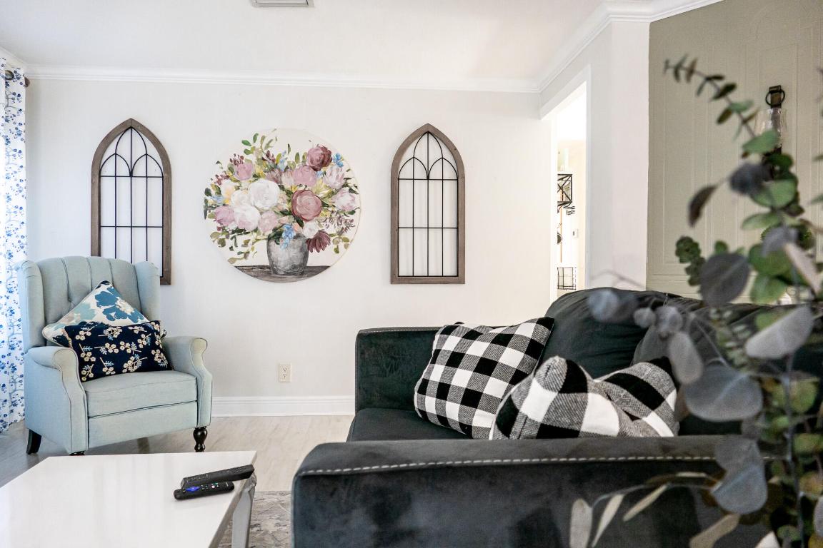 Pinelake Village - Residential