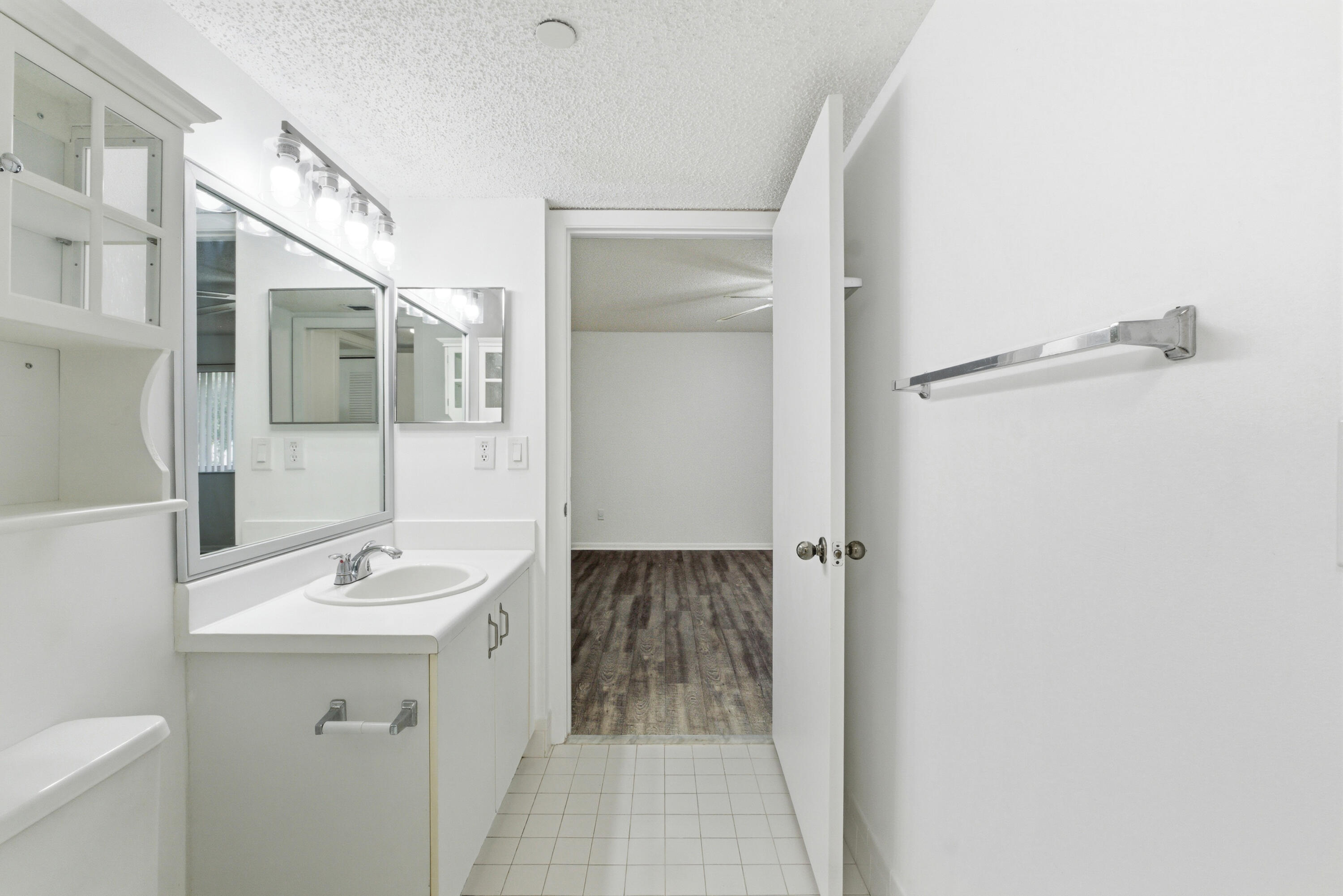 WELDON CONDOMINIUM G - Residential Lease