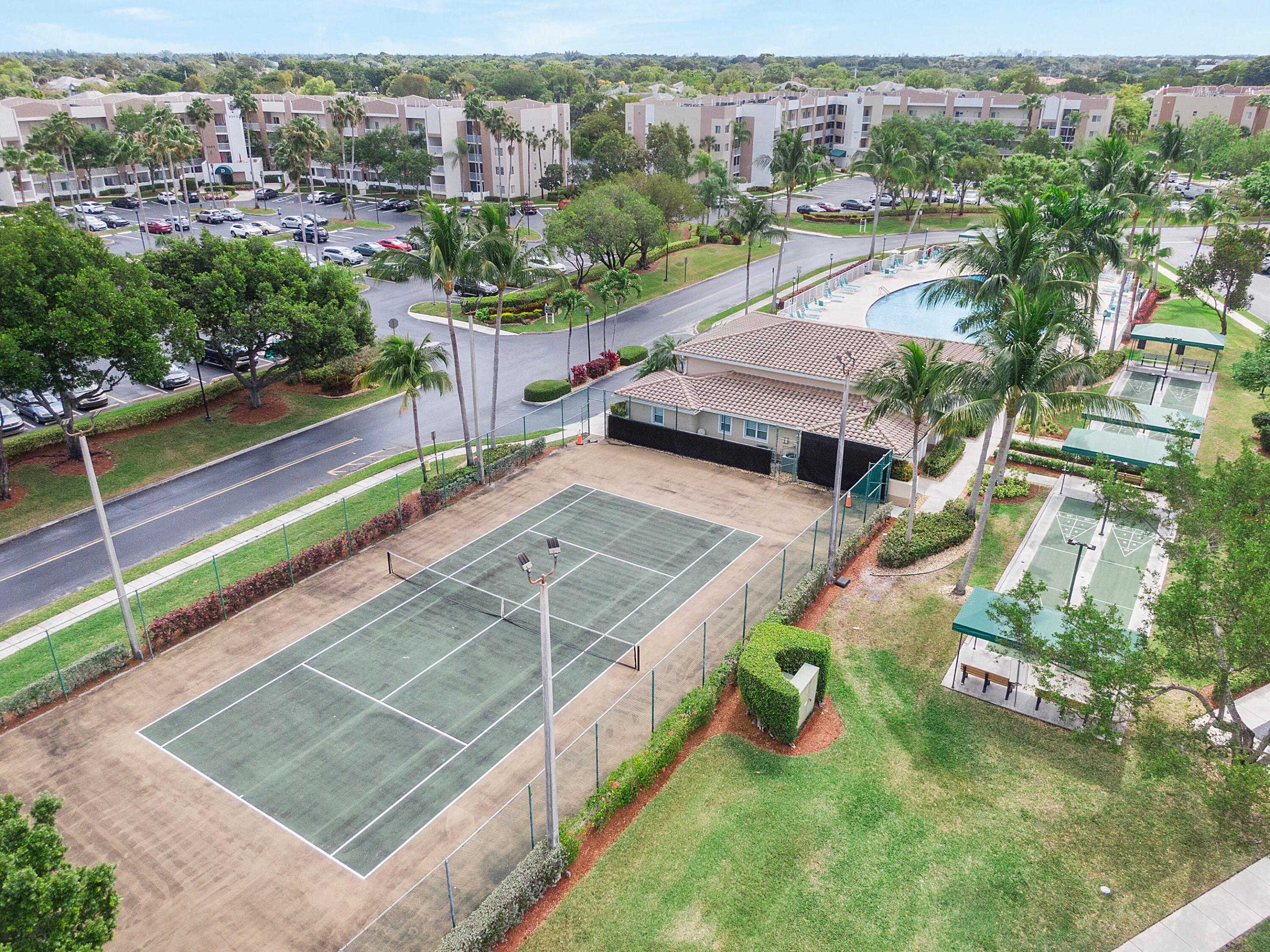 WELDON CONDOMINIUM G - Residential Lease