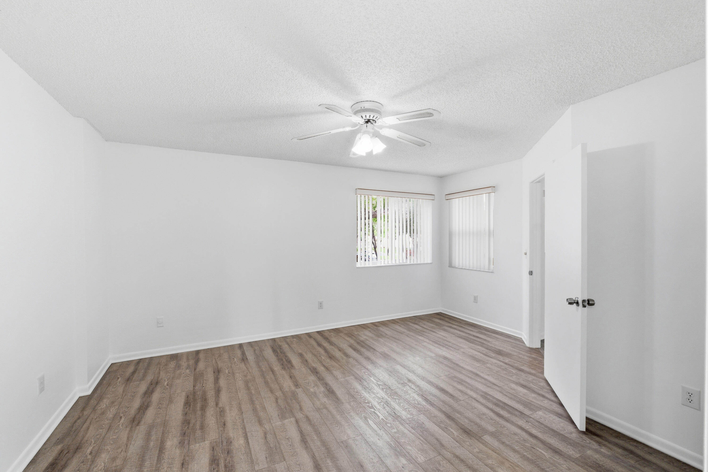 WELDON CONDOMINIUM G - Residential Lease