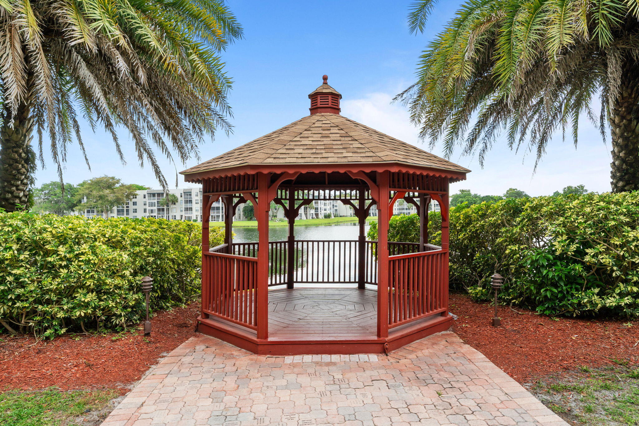 LIVE OAK CONDO NINE - Residential