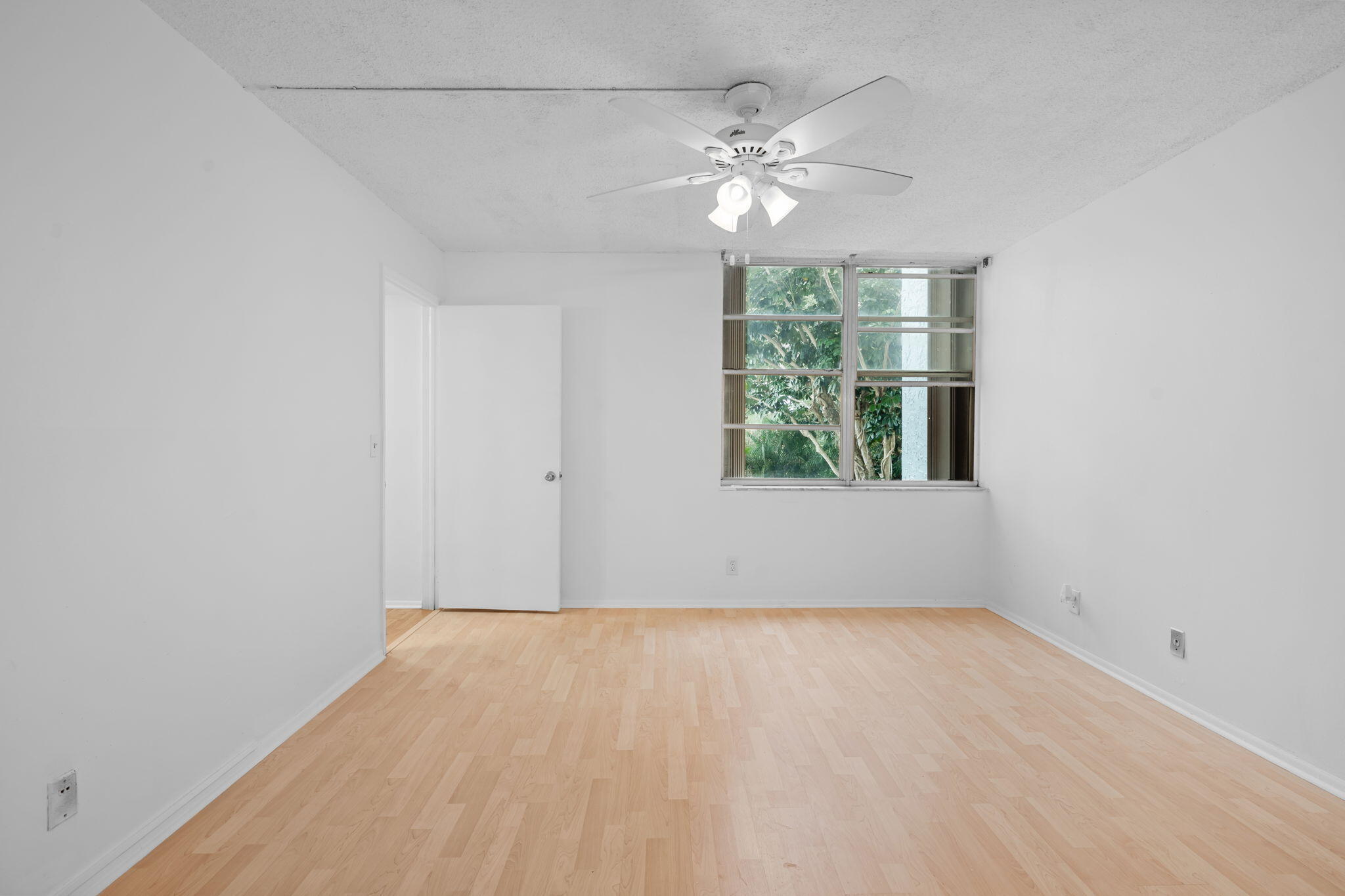 LIVE OAK CONDO NINE - Residential