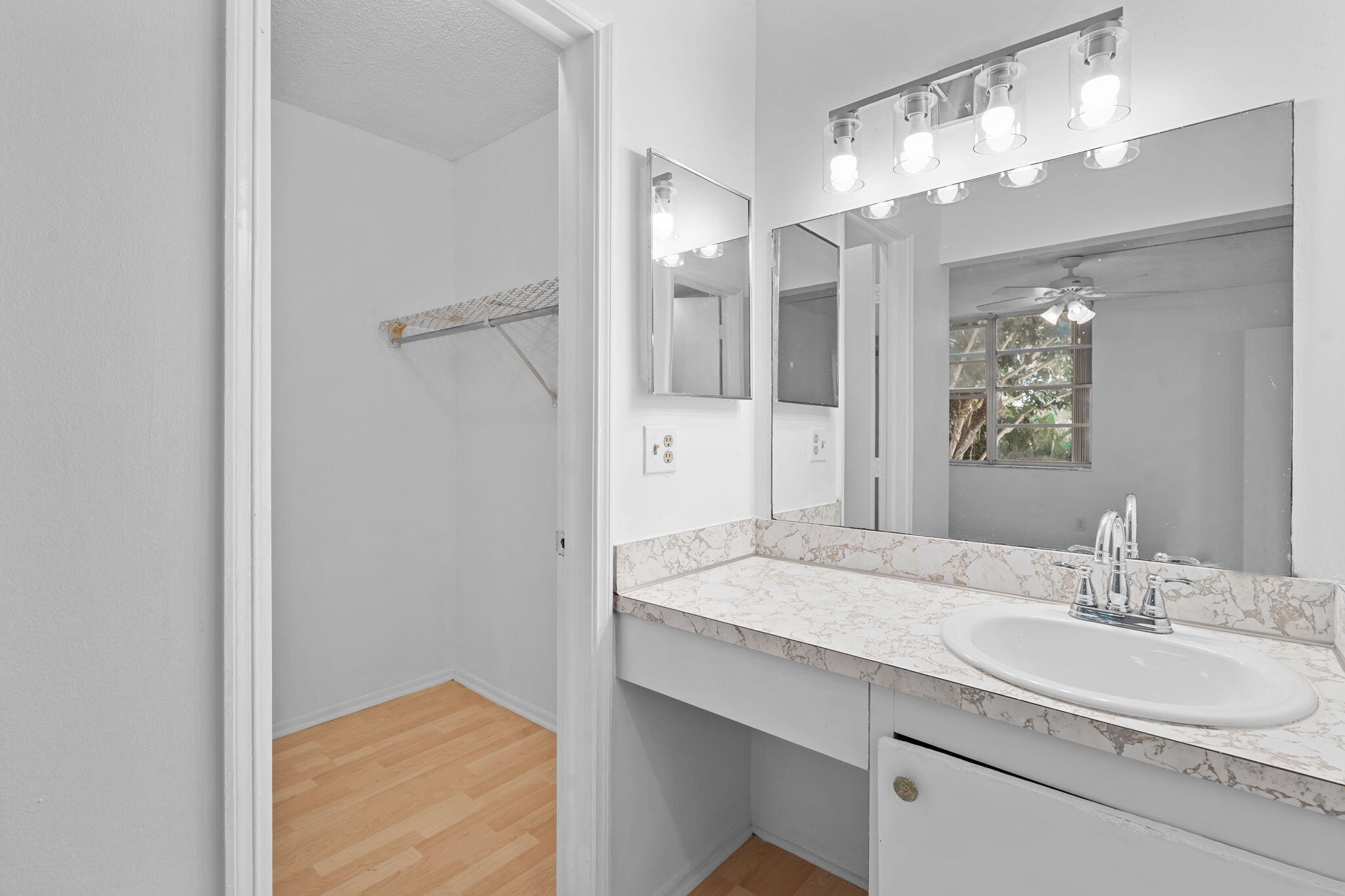 LIVE OAK CONDO NINE - Residential